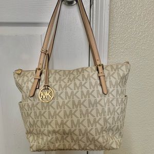 Authentic Micheal kors bag
